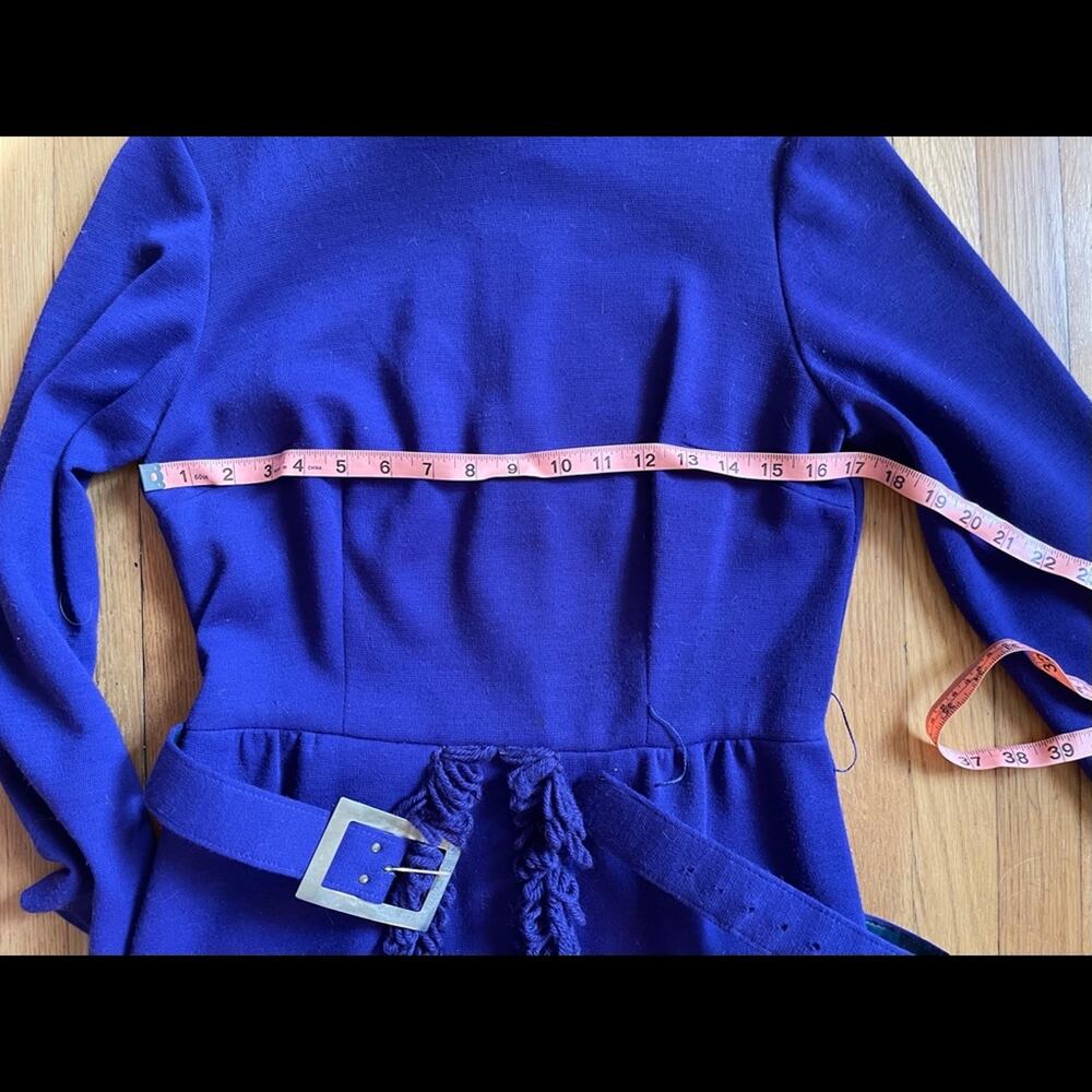 70s Does 40s Purple Long Sleeved Knit Dress w. Peplum Fringe Skirt - Picture 7 of 10